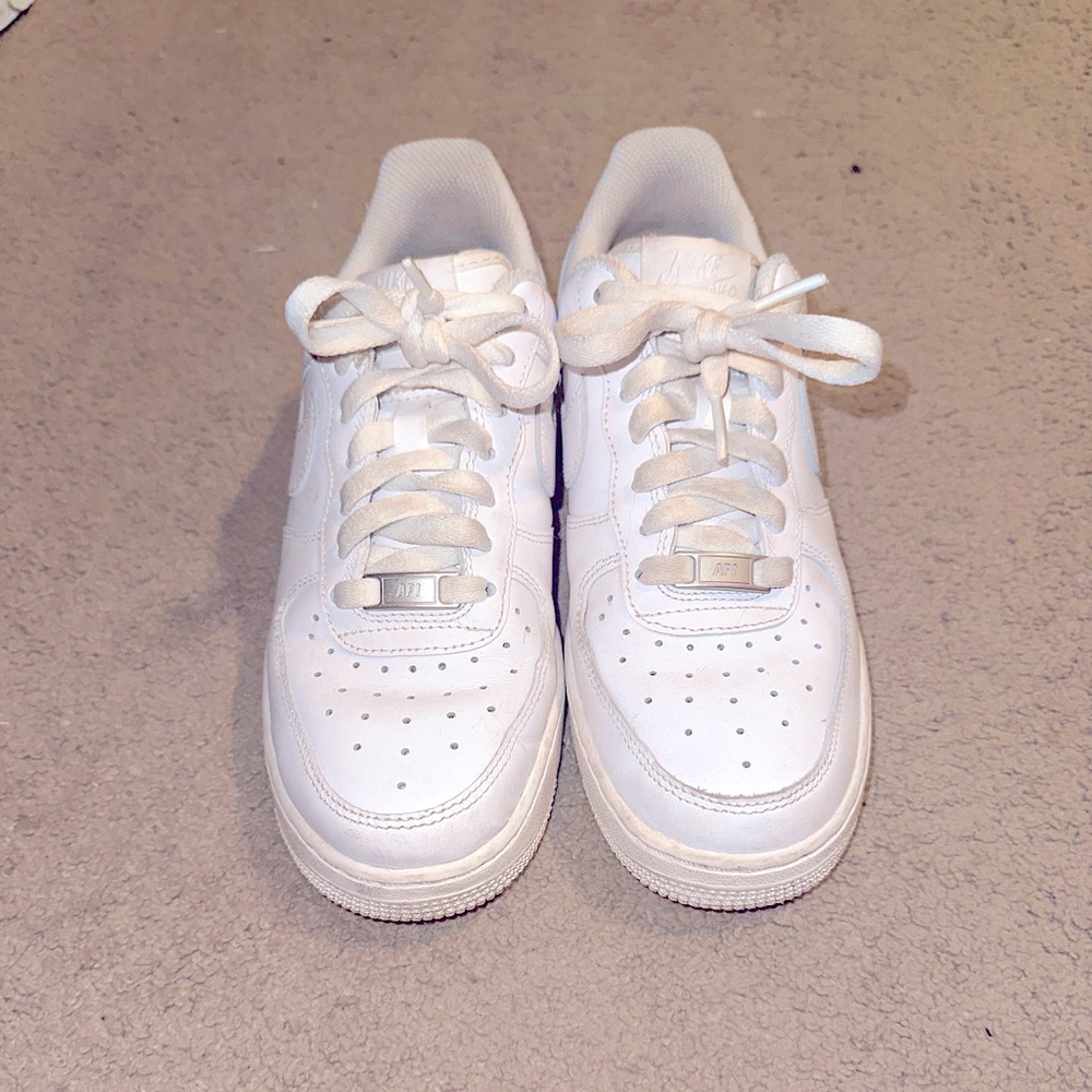 NIKE AIR FORCE 1’s